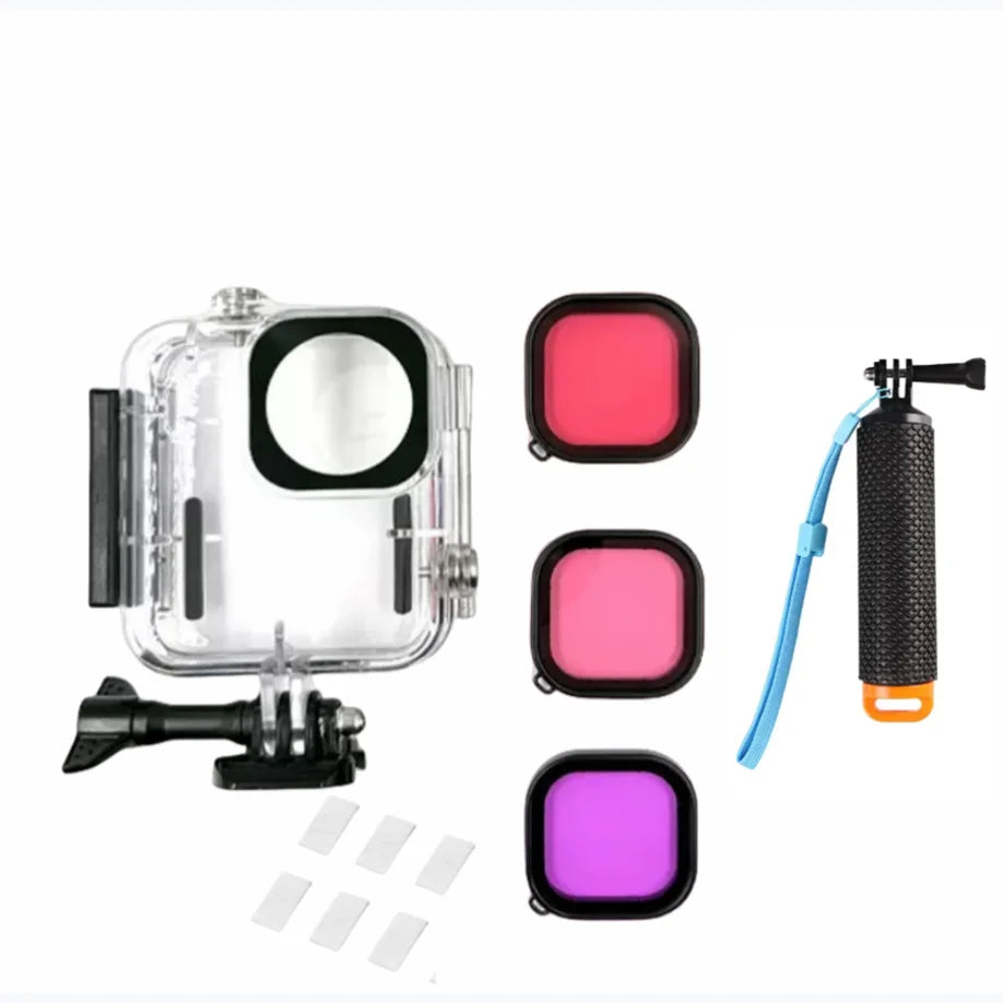 DJI Osmo Nano set A — starter accessories kit with case and protective cover.
