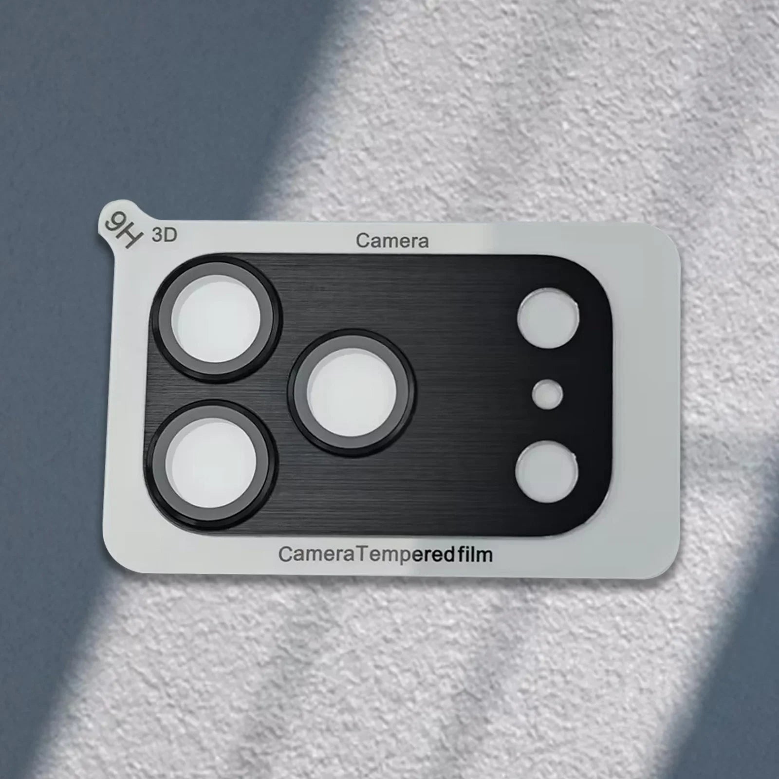 
9H hardness camera protector iPhone 17 Pro Max - durability test.
